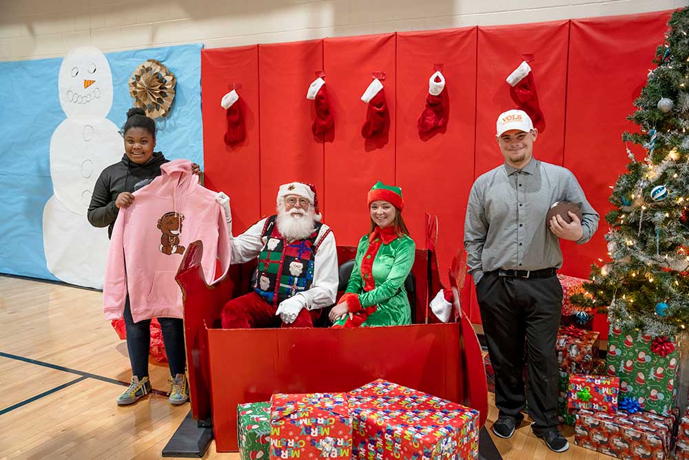 Holiday Heroes provides gifts, gives hope for West Tennessee children, families