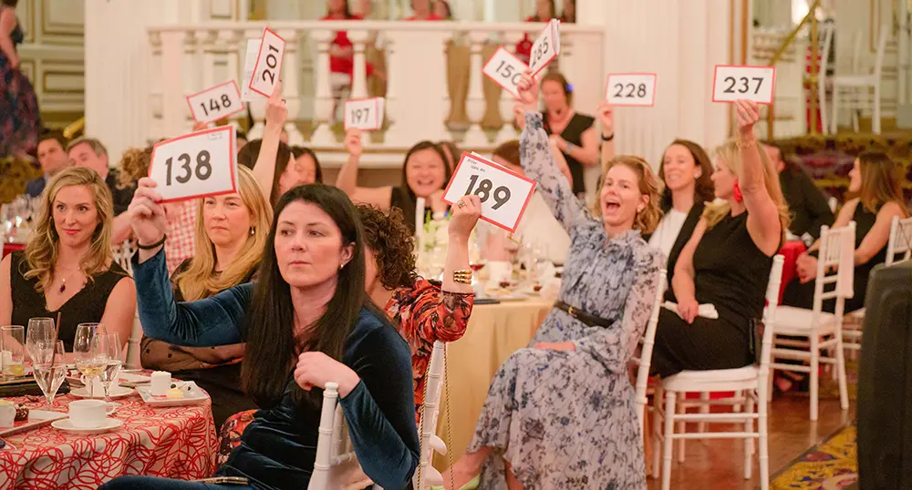 guests during the auction